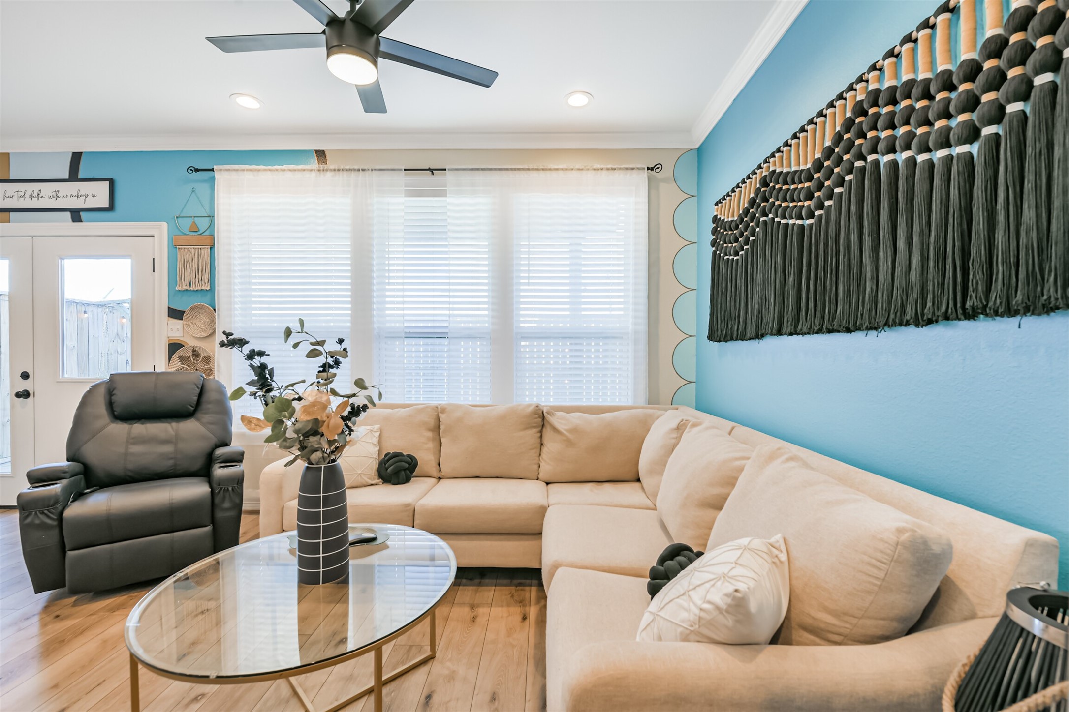 1010 Melneeka Lane Houston, TX 77091 - Photo 17 of 39 a living room with furniture and a large window