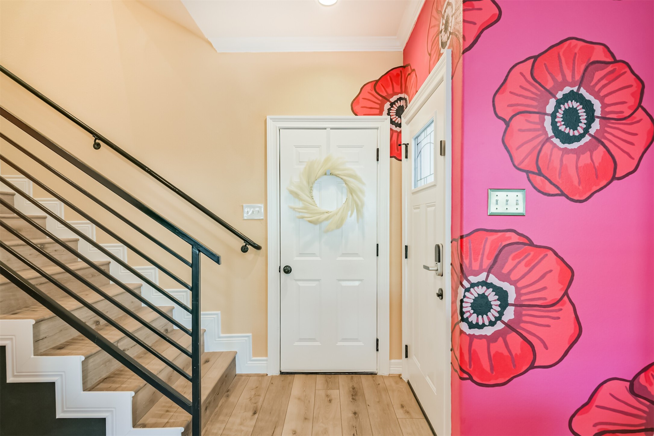 1010 Melneeka Lane Houston, TX 77091 - Photo 5 of 39 Please come on in to the Maximalist Mural House!! All murals and paintings are made by local artist, Kimmie Designs.