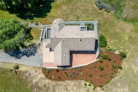 $995,000 | 9500 Corona Road, Atascadero, CA 93422