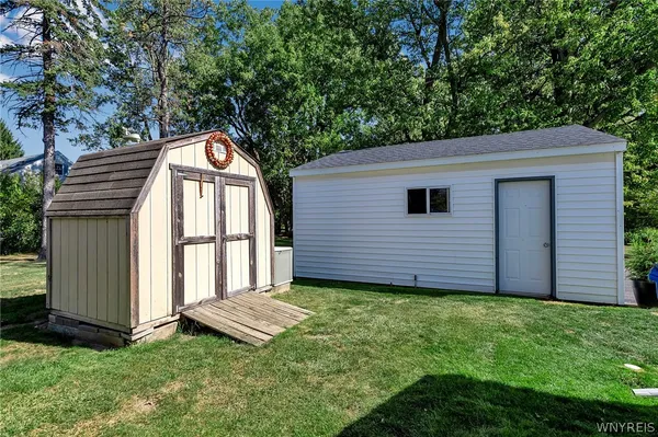 $364,900 | 6889 Sand Hill Road, Newstead, NY 14001