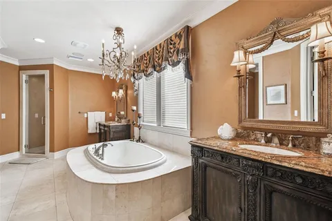 $2,999,000 | 2802 Baypointe Circle, Tampa, FL 33611