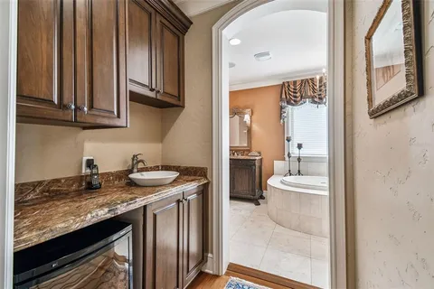 $2,999,000 | 2802 Baypointe Circle, Tampa, FL 33611