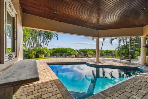 $2,999,000 | 2802 Baypointe Circle, Tampa, FL 33611