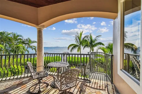 $2,999,000 | 2802 Baypointe Circle, Tampa, FL 33611