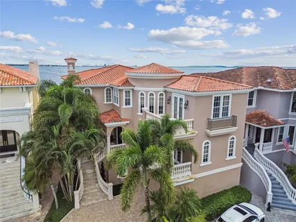 $2,999,000 | 2802 Baypointe Circle, Tampa, FL 33611
