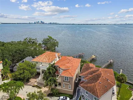 $2,999,000 | 2802 Baypointe Circle, Tampa, FL 33611