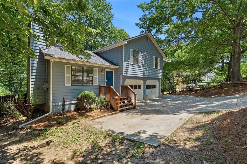 4127 Warren Road Flowery Branch, GA 30542 - Photo 2 of 37