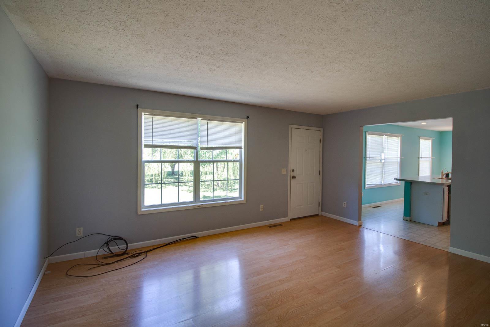 23333 Joe Knight Road Dow, IL 62022 - Photo 5 of 31