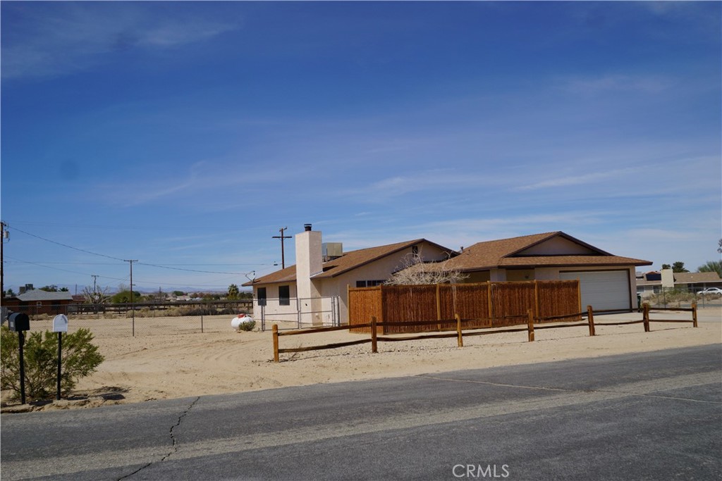 4818 Round Up Road Twentynine Palms, CA 92277 - Photo 1 of 25