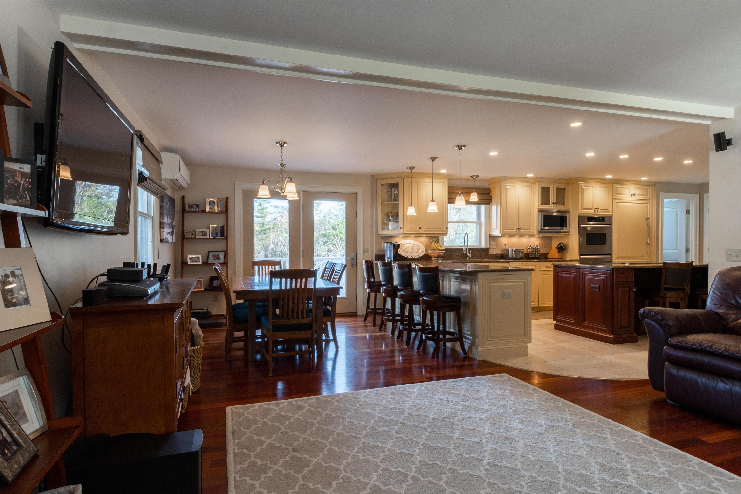 12 Cindy Drive Hooksett, NH 03106 - Photo 36 of 40