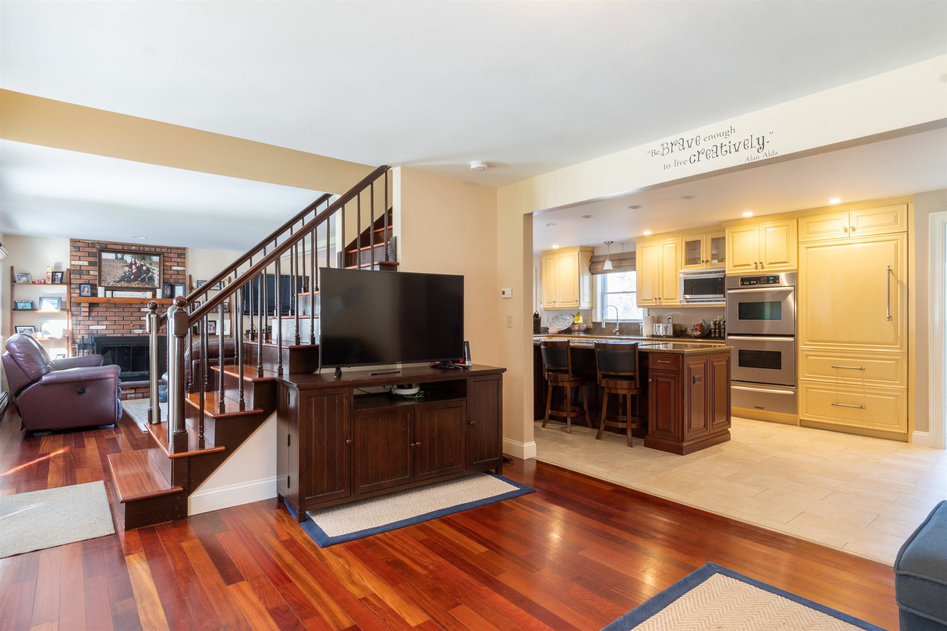 12 Cindy Drive Hooksett, NH 03106 - Photo 4 of 40