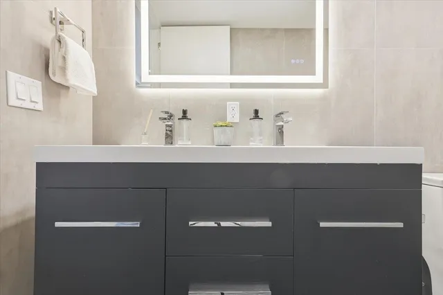 $849,000 | 134 New York Avenue, Unit 4, Jersey City, NJ 07307