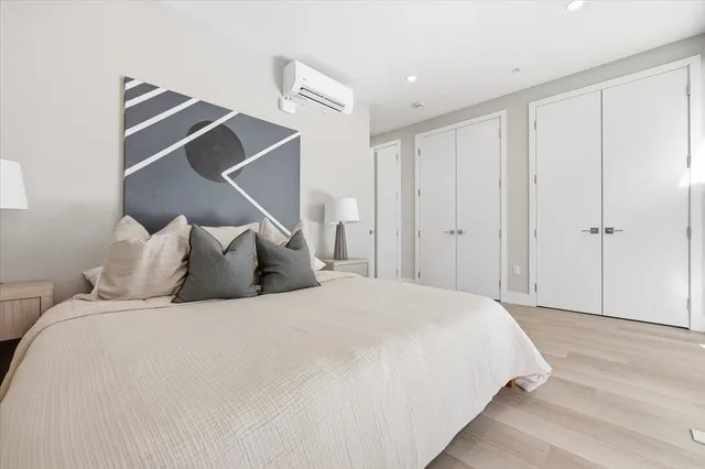 $849,000 | 134 New York Avenue, Unit 4, Jersey City, NJ 07307