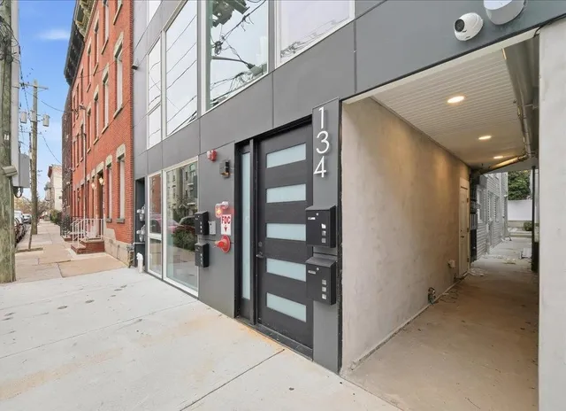 $849,000 | 134 New York Avenue, Unit 4, Jersey City, NJ 07307