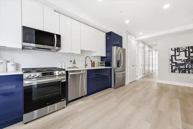 $849,000 | 134 New York Avenue, Unit 4, Jersey City, NJ 07307