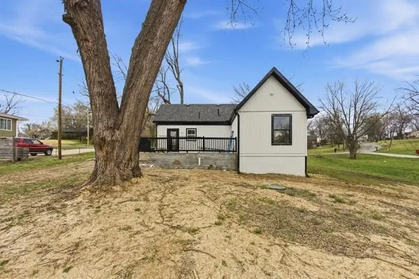 $235,000 | 7801 Stover Lane, Kansas City, KS 66109