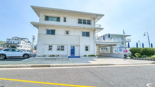 $18,000 | 5800 Boardwalk, Unit 100, Ventnor City, NJ 08406