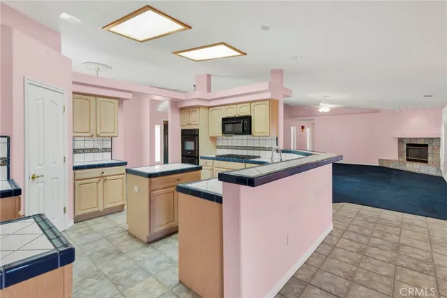 $575,000 | 16460 Malahat Road, Apple Valley, CA 92307