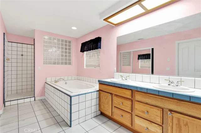 $575,000 | 16460 Malahat Road, Apple Valley, CA 92307