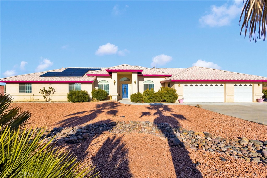 16460 Malahat Road Apple Valley, CA 92307 - Photo 4 of 54