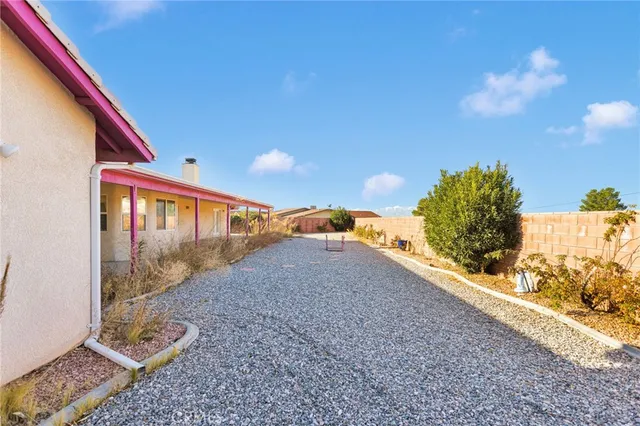 $575,000 | 16460 Malahat Road, Apple Valley, CA 92307