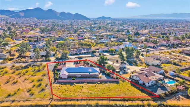 $575,000 | 16460 Malahat Road, Apple Valley, CA 92307