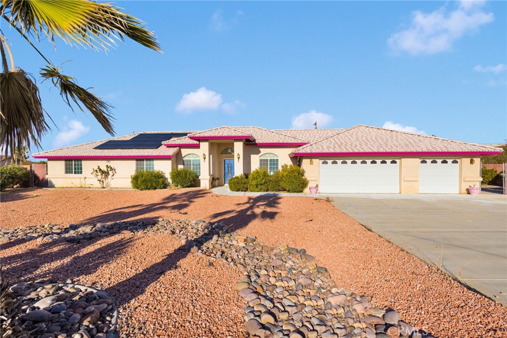 16460 Malahat Road Apple Valley, CA 92307 - Photo 5 of 54