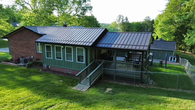 $379,900 | 774 Thompson Lane, Paoli, IN 47454