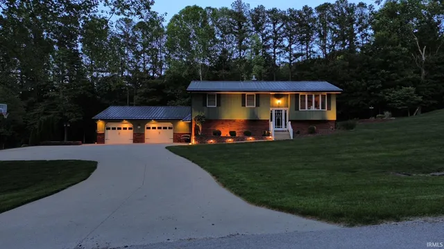 $379,900 | 774 Thompson Lane, Paoli, IN 47454