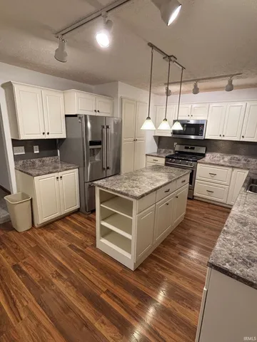 $379,900 | 774 Thompson Lane, Paoli, IN 47454