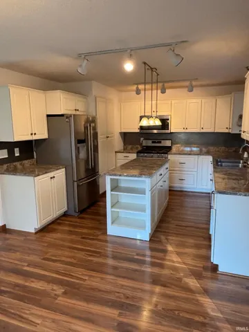 $379,900 | 774 Thompson Lane, Paoli, IN 47454