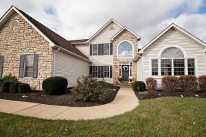 3039 Windy Ridge Drive Springfield, OH 45502 - Photo 3 of 54 20241107162016225447000000