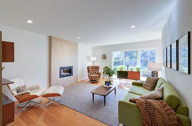 $640,000 | 2633 West San Jose Avenue, Fresno, CA 93711