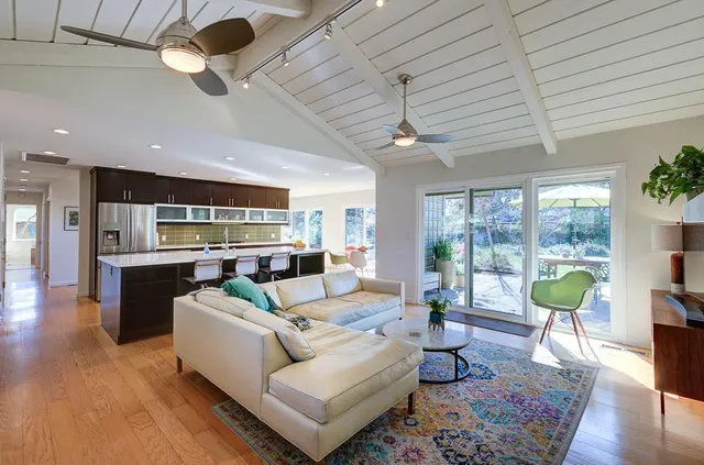 $640,000 | 2633 West San Jose Avenue, Fresno, CA 93711