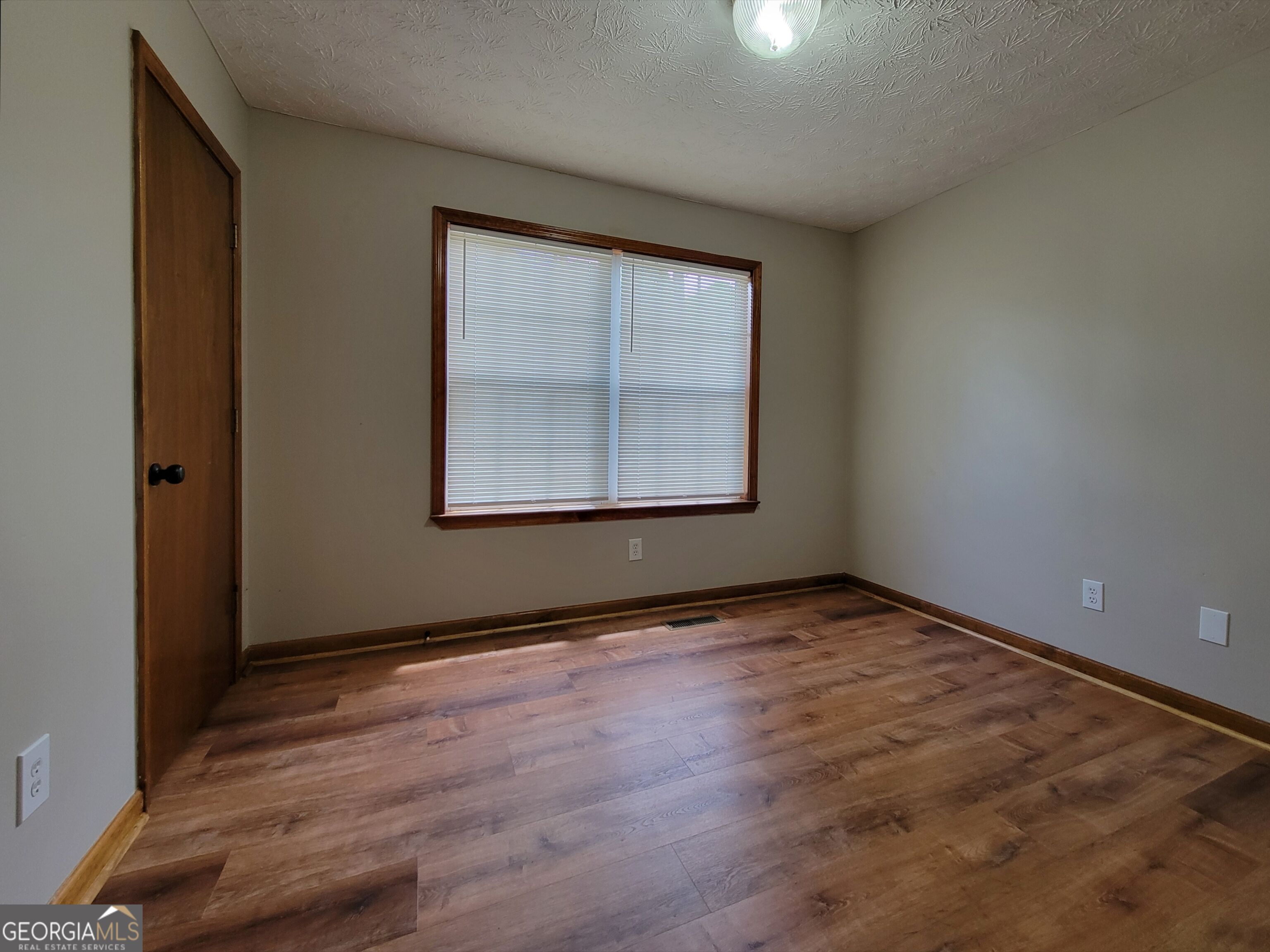 522 Carl-Cedar Hill Road Winder, GA 30680 - Photo 7 of 11 Gallery Image 7