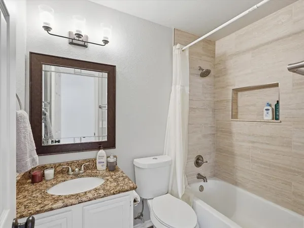 $3,200 | 1316 Pelham Lane, Lewisville, TX 75077