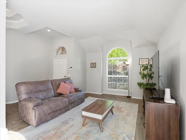 $3,200 | 1316 Pelham Lane, Lewisville, TX 75077