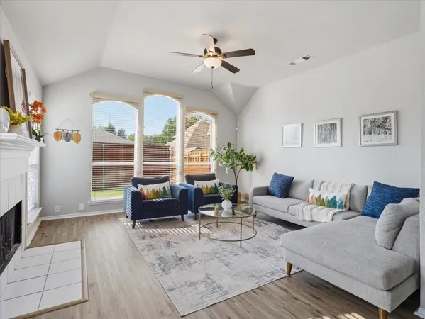 $3,200 | 1316 Pelham Lane, Lewisville, TX 75077