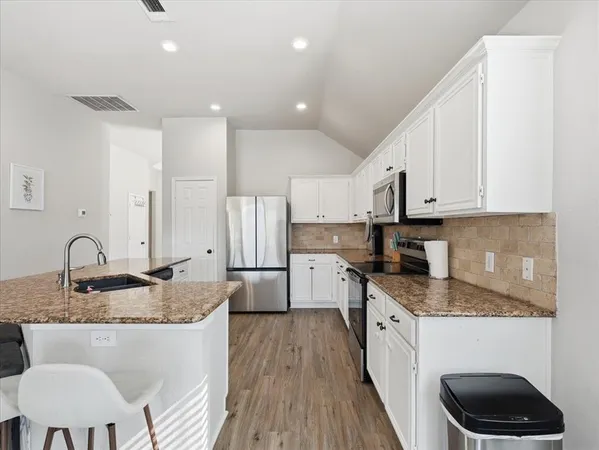 $3,200 | 1316 Pelham Lane, Lewisville, TX 75077