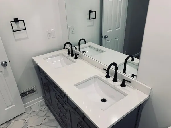 $179,900 | 210 Old Hickory Boulevard, Unit 36, Nashville, TN 37221