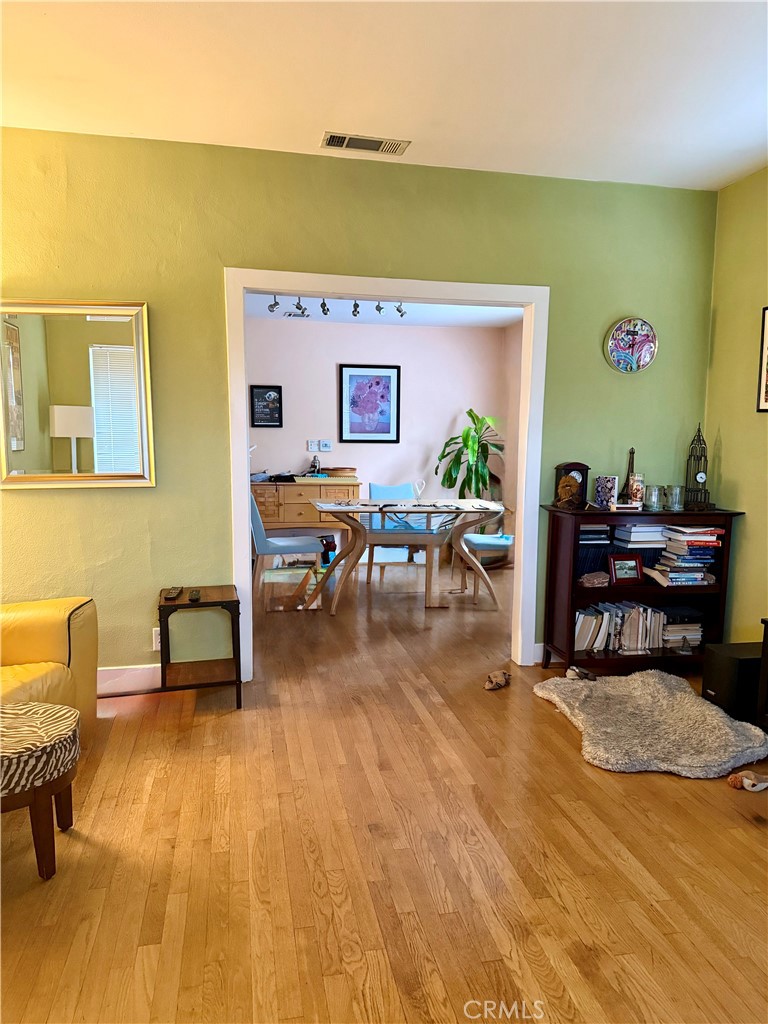 1607 Glenwood Road Glendale, CA 91201 - Photo 4 of 18