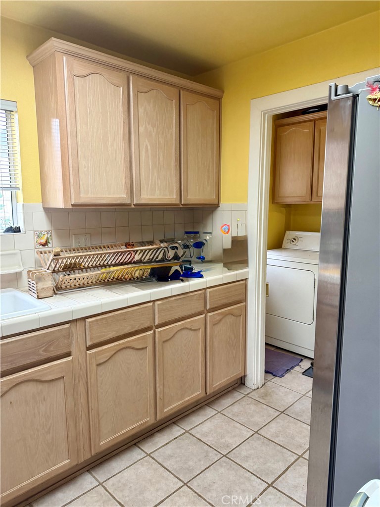 1607 Glenwood Road Glendale, CA 91201 - Photo 7 of 18