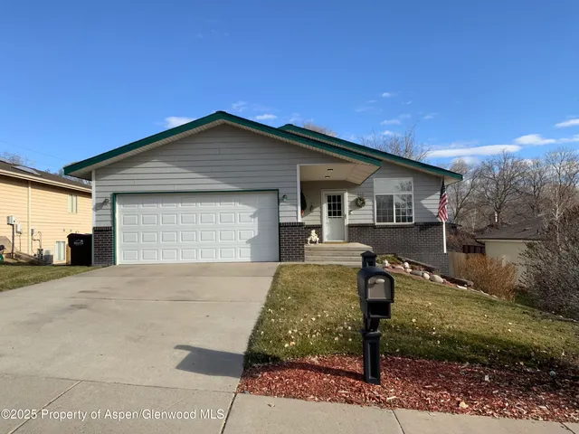 $745,000 | 660 Aspen Avenue, Rifle, CO 81650