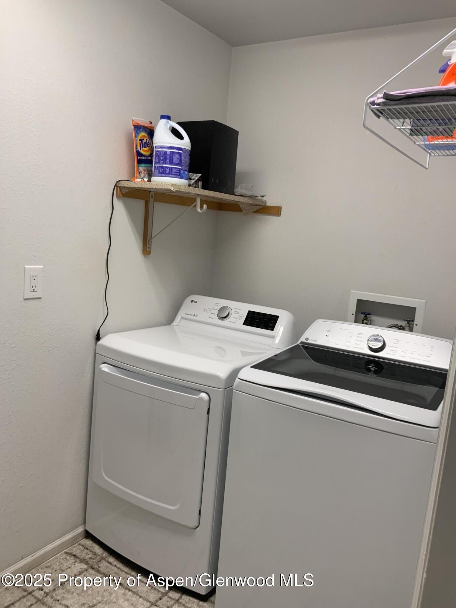 660 Aspen Avenue Rifle, CO 81650 - Photo 25 of 30 a utility room with dryer and washer