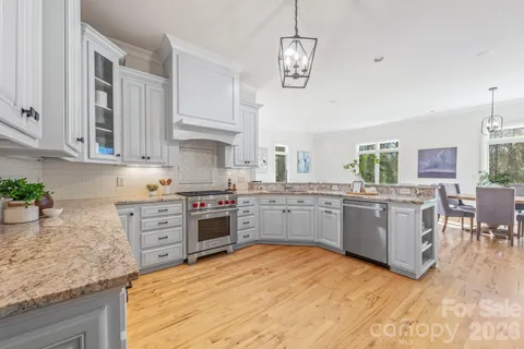 $1,675,000 | 6042 Foggy Glen Place, Matthews, NC 28104