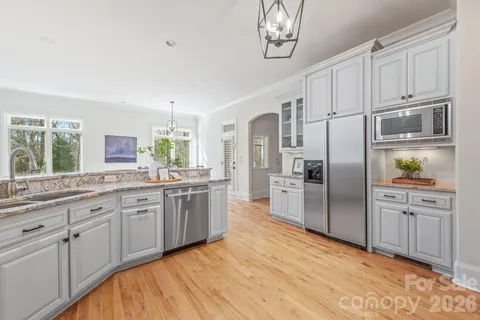 $1,675,000 | 6042 Foggy Glen Place, Matthews, NC 28104