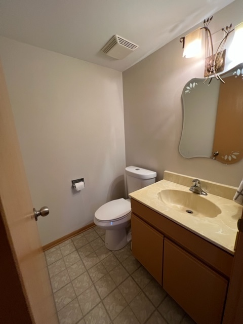 716 Sutton Circle Wheeling, IL 60090 - Photo 22 of 38