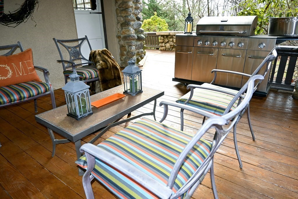 360 Salisbury Street Worcester, MA 01609 - Photo 38 of 42