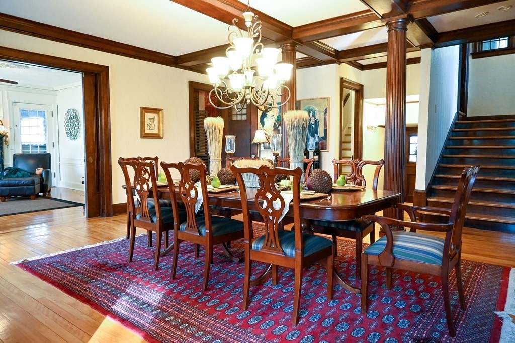 360 Salisbury Street Worcester, MA 01609 - Photo 4 of 42