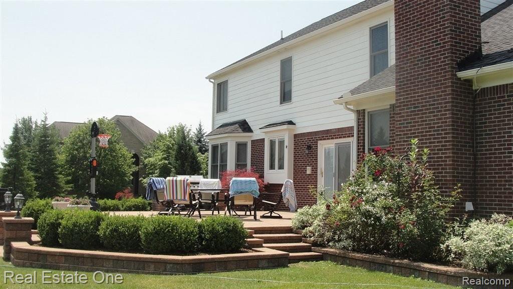 4545 Woodcliff Court Rochester, MI 48306 - Photo 23 of 25 Beautiful Patio